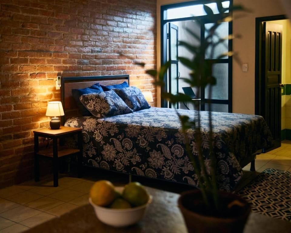 Deluxe Suite | Iron/ironing board (on request), WiFi (free)