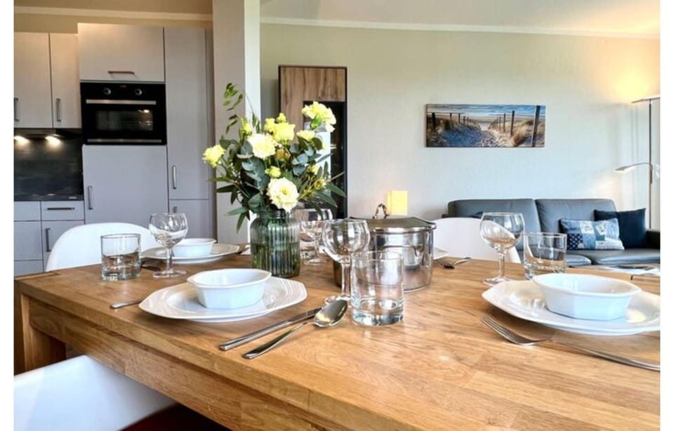 Apartment | Dining