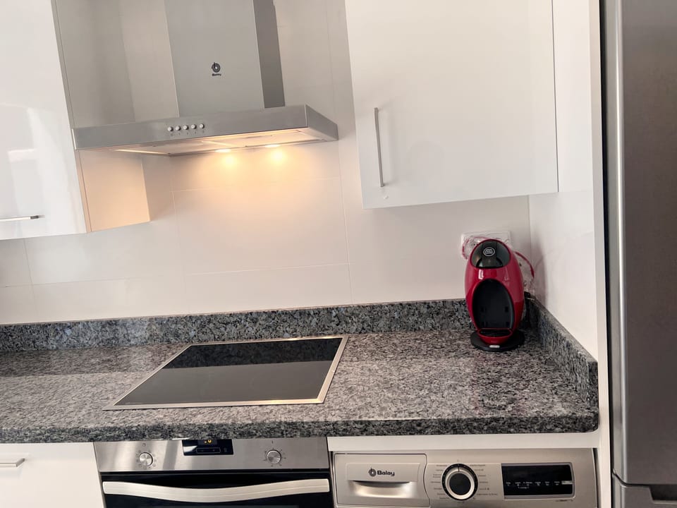 Family Apartment, City View | Private kitchen | Oven, stovetop, cookware/dishes/utensils