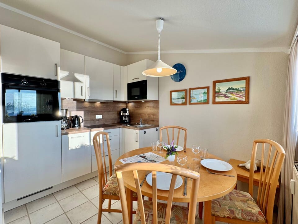 Apartment | Dining
