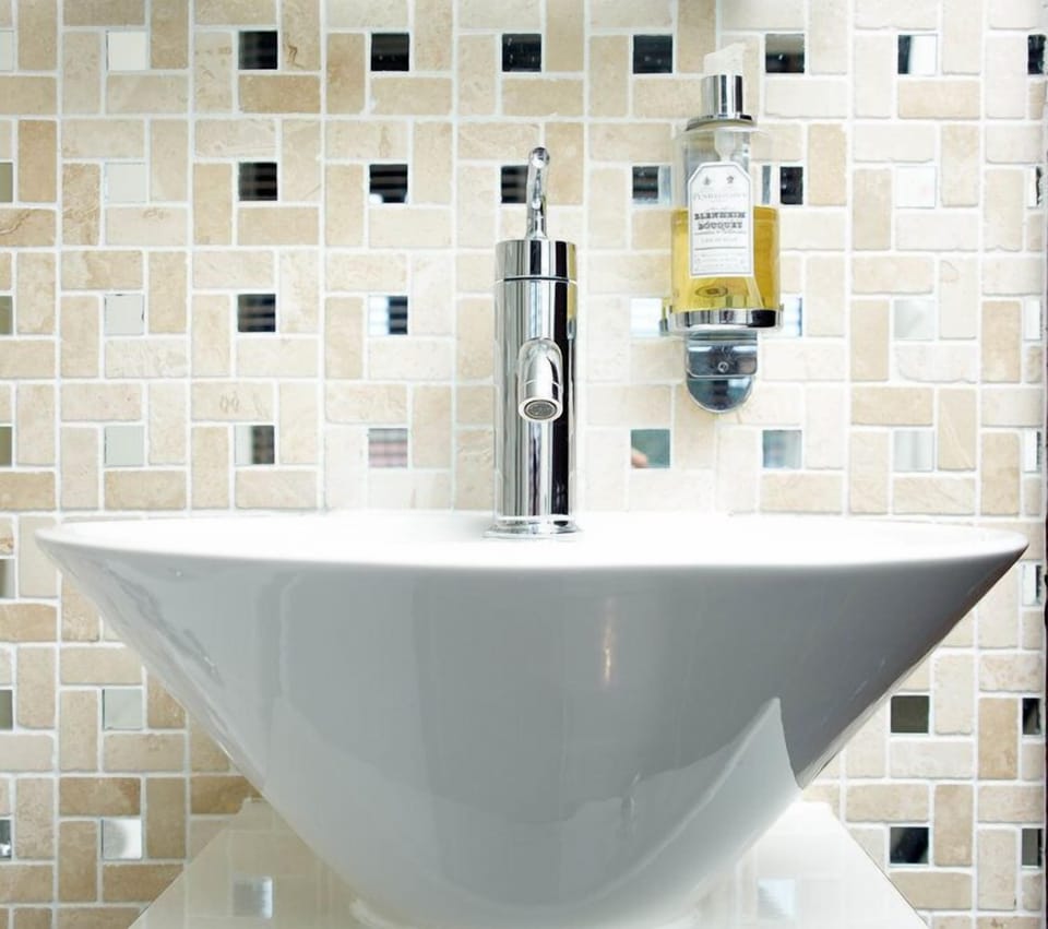 Classic Double Room | Bathroom