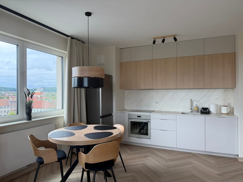 Deluxe Apartment, Balcony | Private kitchen