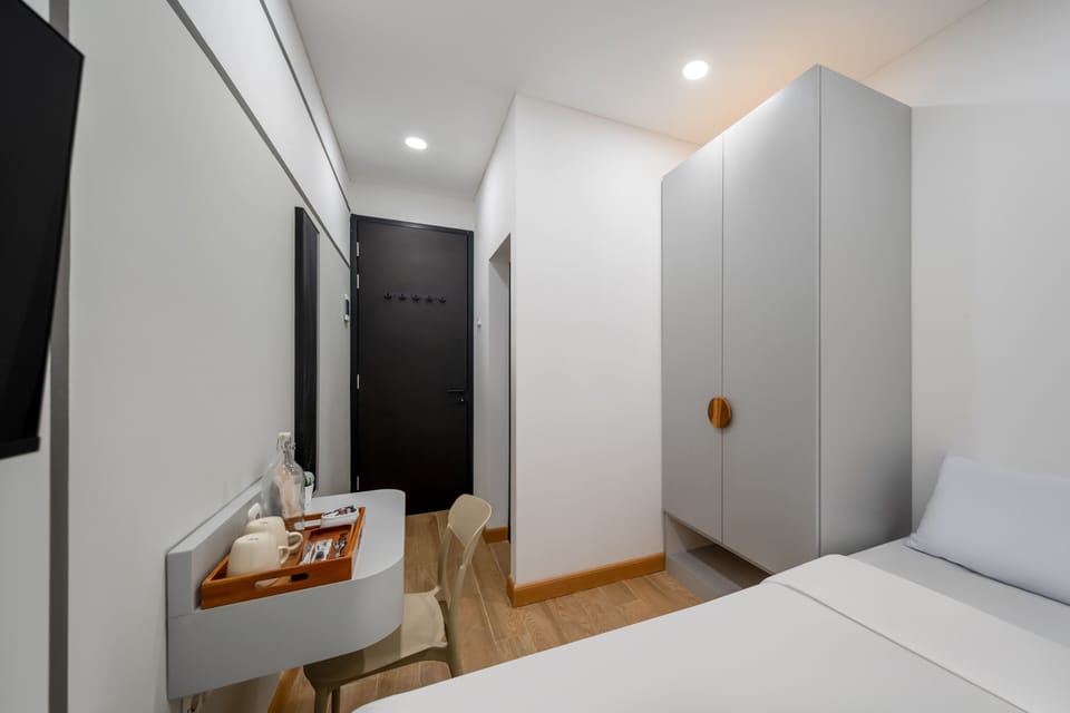 Standard Room | WiFi (free), bed sheets