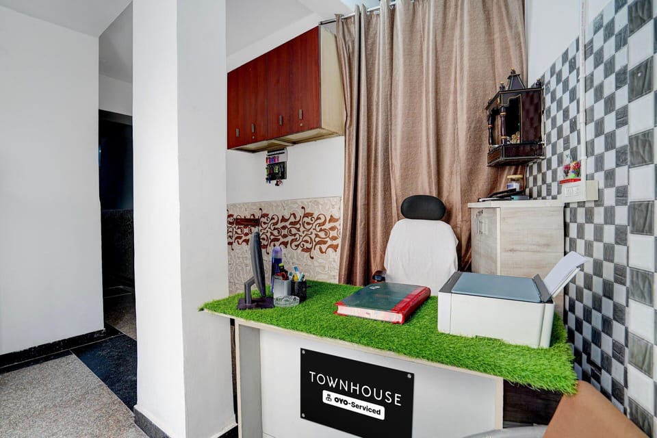House | Reception