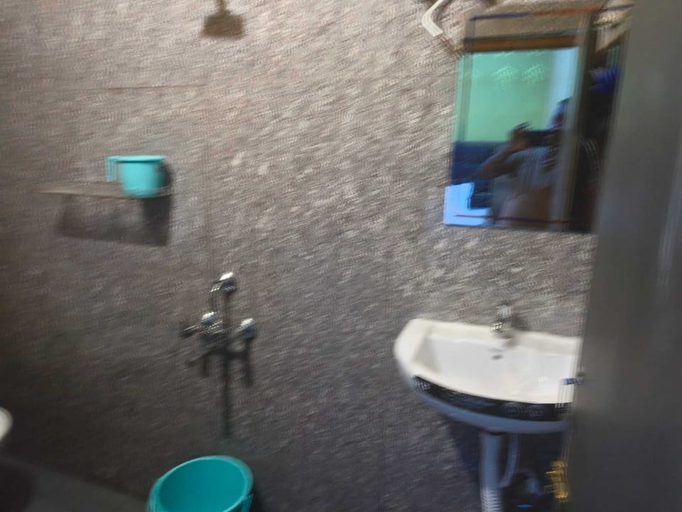 Shower, soap, shampoo