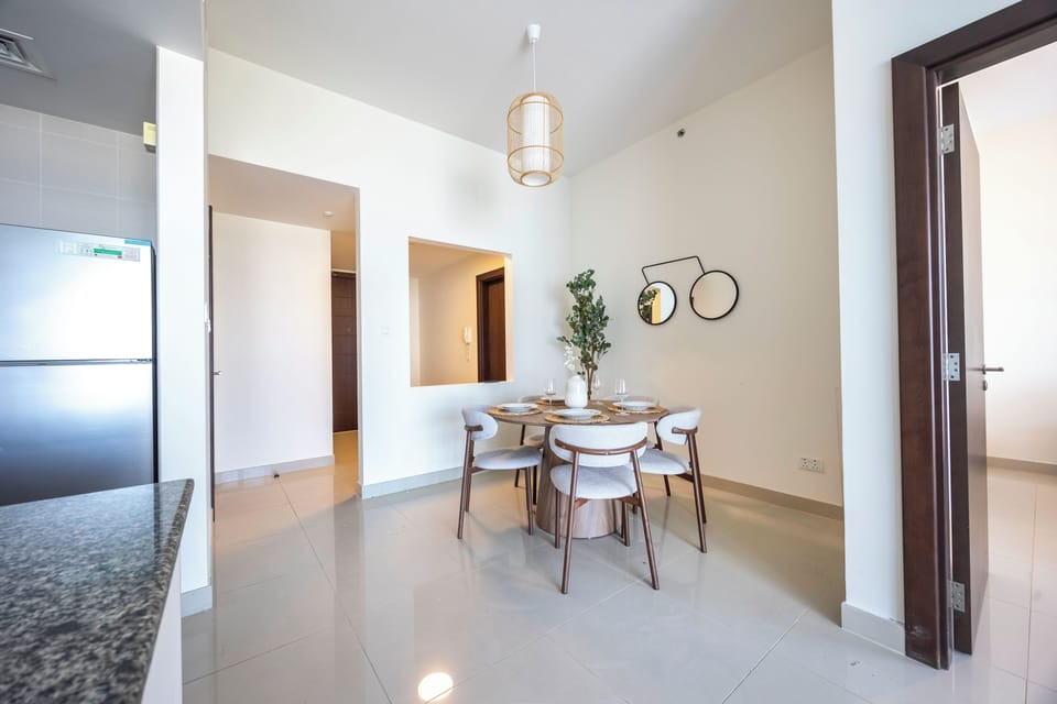Apartment | Dining