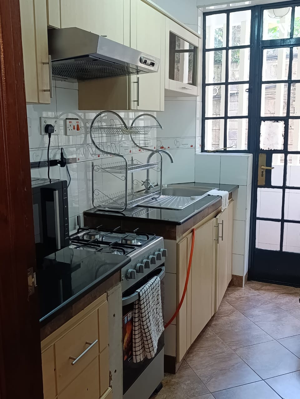 Comfort Apartment, Balcony, City View | Private kitchen | Fridge, microwave, oven, toaster