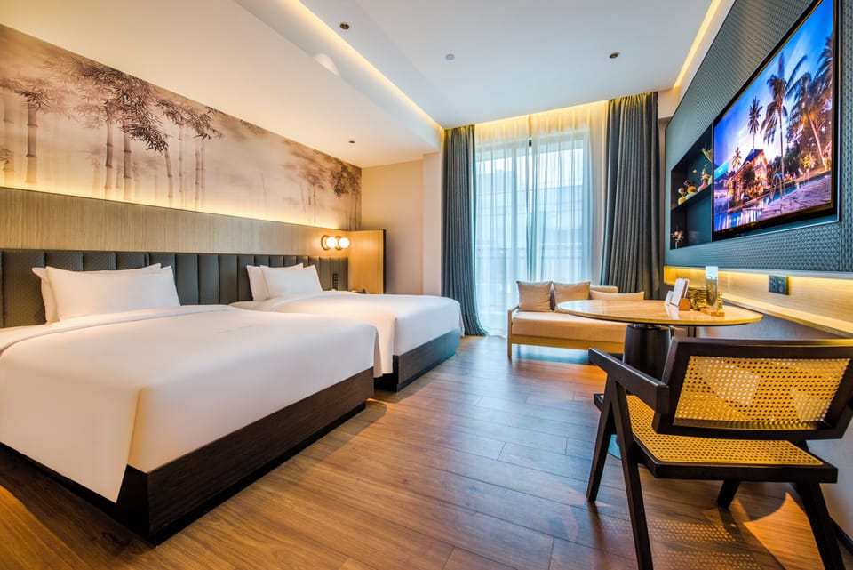 Comfort Double or Twin Room, Balcony | WiFi (free), bed sheets