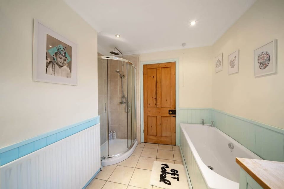 Cotswolds 3BD 1 5 Bath Garden City Centre House in Cirencester