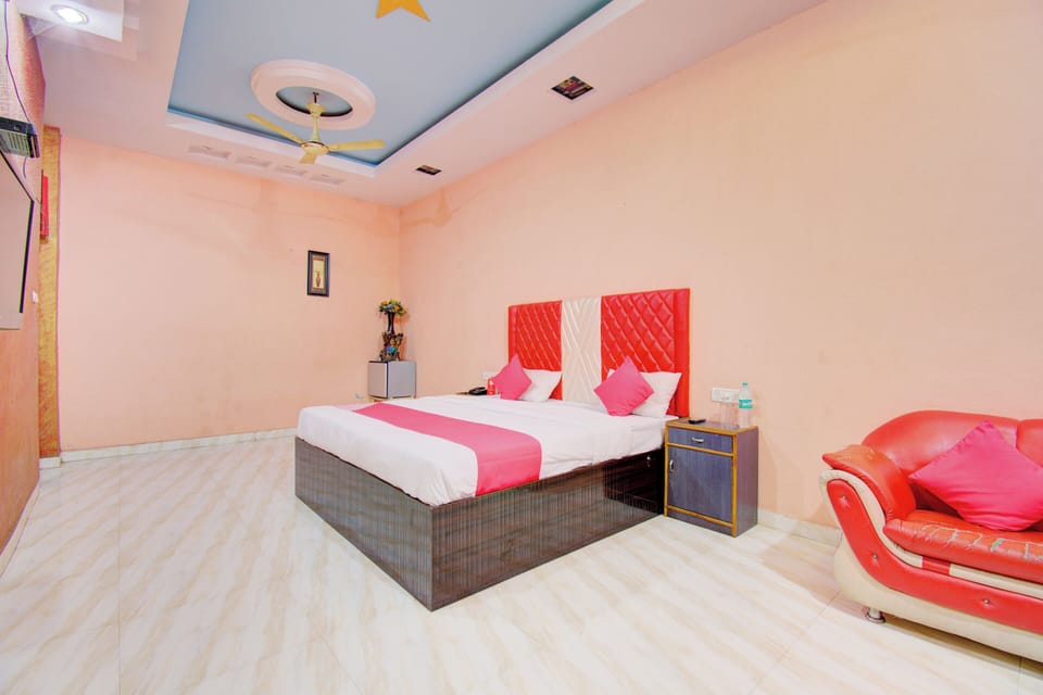 Family Room, City View