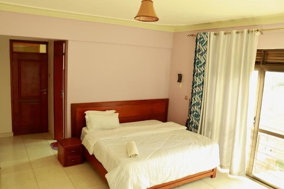 Standard Double Room, Balcony, City View | Desk, laptop workspace, WiFi (free)