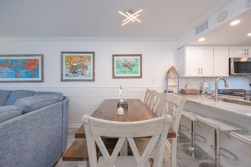 House, 3 Bedrooms | Dining