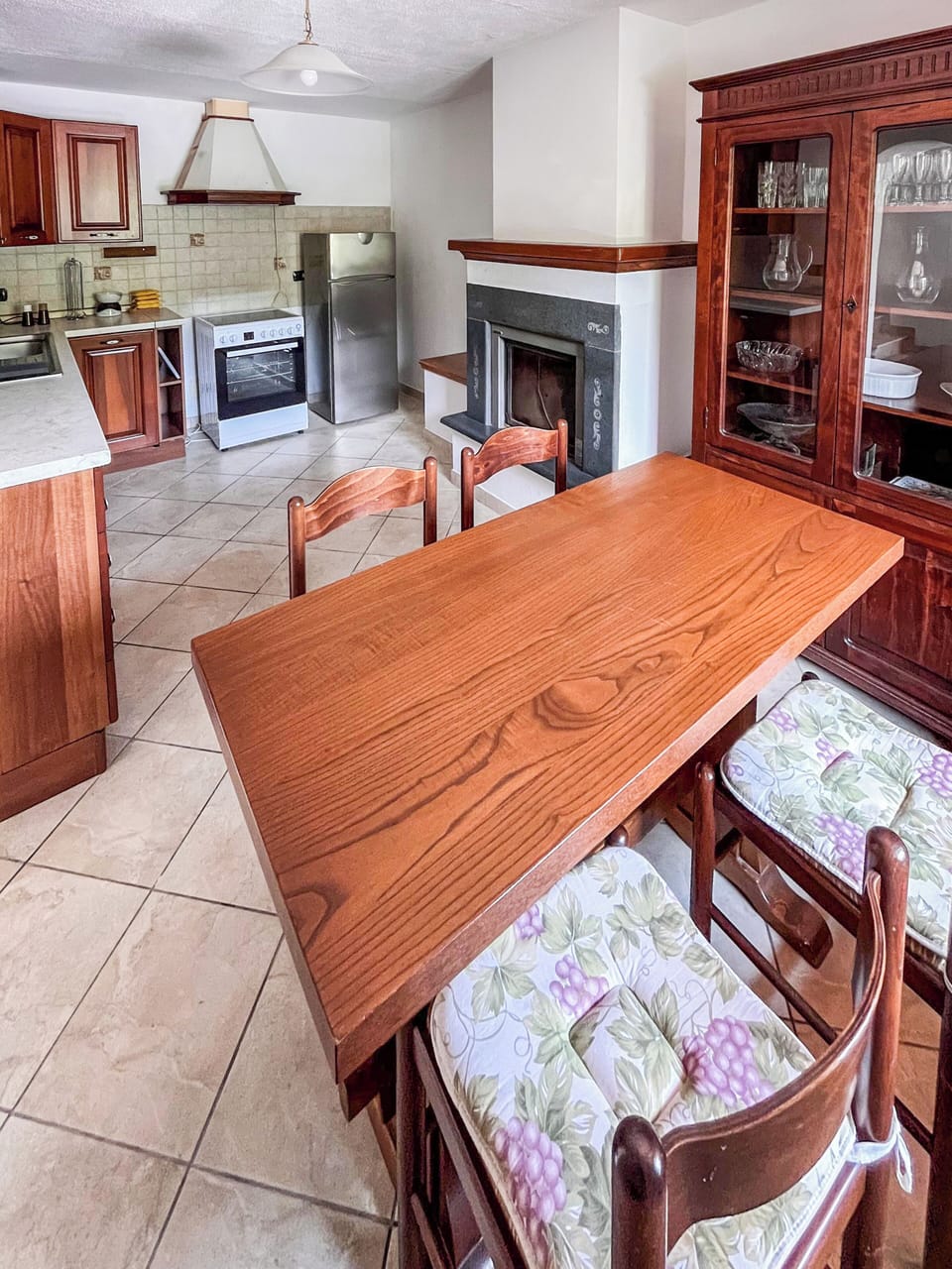 House, 3 Bedrooms, City View | Dining