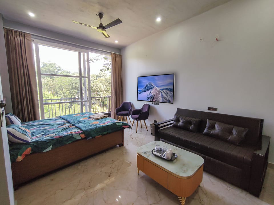 Standard Quadruple Room, Balcony, Mountain View | WiFi (free)