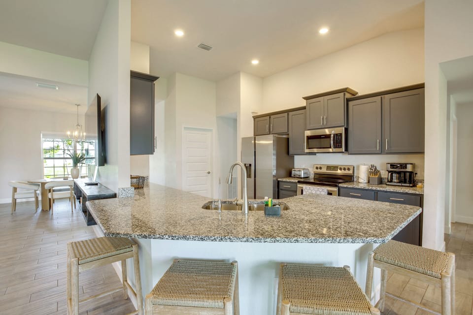 House (4 Bedrooms) | Interior