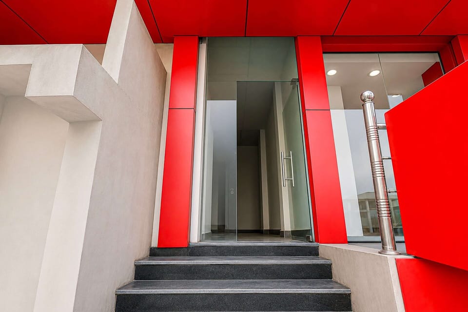 House | Reception
