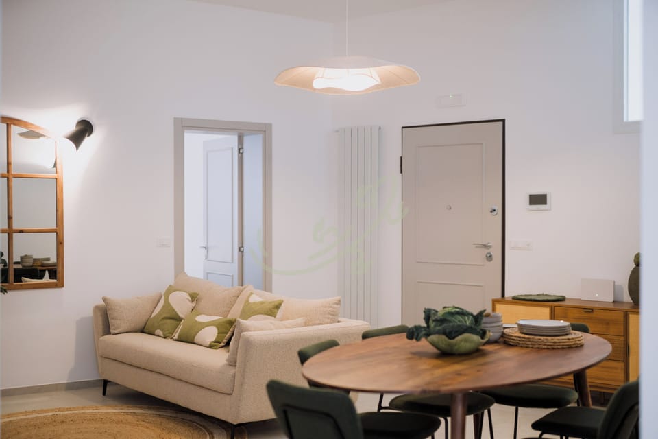 Apartment (2 Bedrooms) | Living area