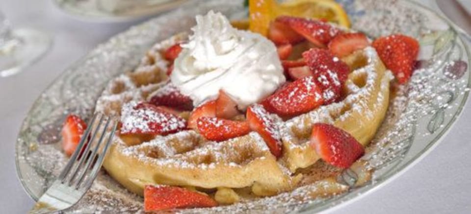 Daily cooked-to-order breakfast for a fee