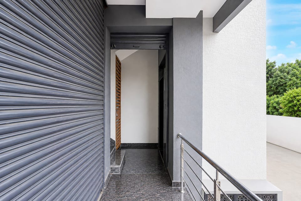 House | Reception