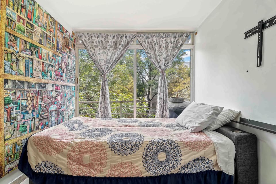 Comfort Apartment, Balcony, City View | Blackout drapes, iron/ironing board, WiFi (free)