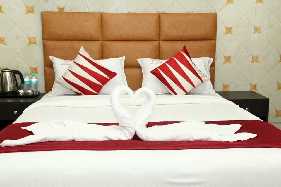 Deluxe Room | Bed sheets