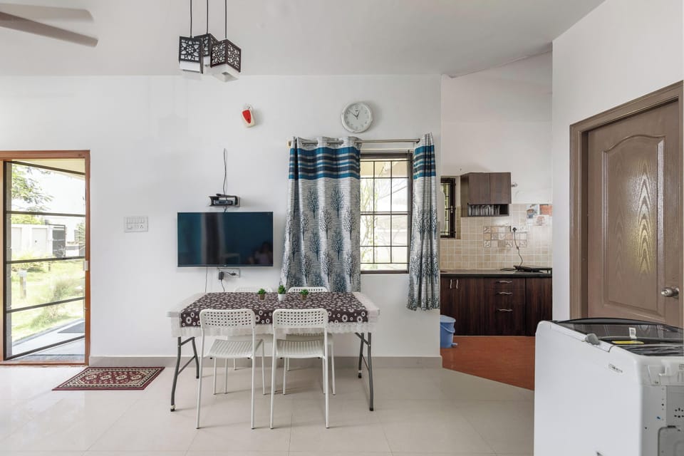 Villa (1 Bedroom) | Living area