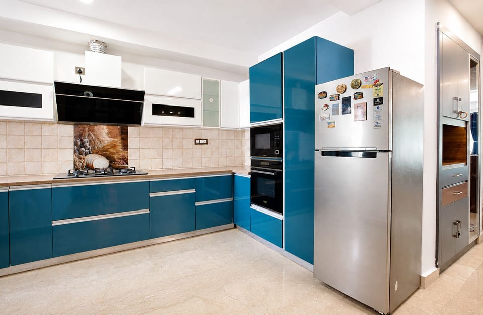 Apartment (2 Bedrooms) | Private kitchen | Microwave, oven