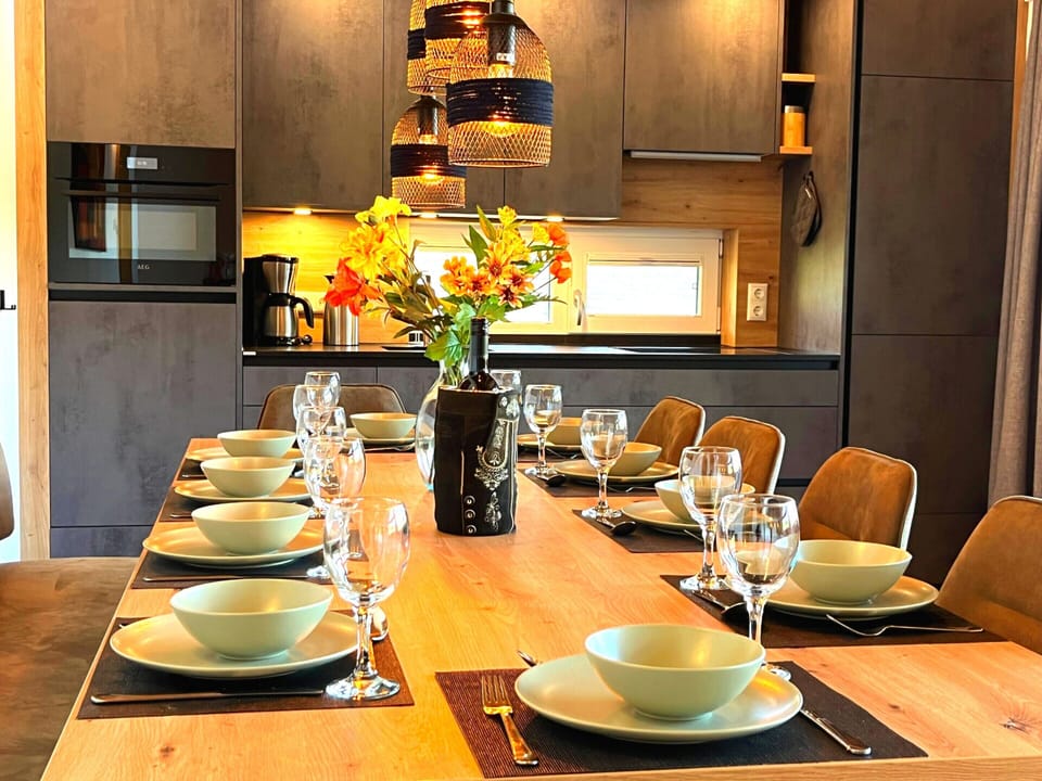 House | Private kitchen | Coffee/tea maker, fridge, electric kettle, highchair