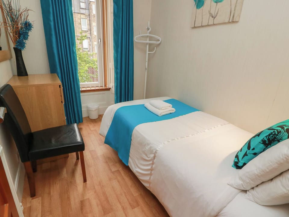 2 St. Catherines Cottages Cottage in Perth