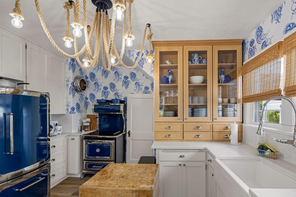 House, 3 Bedrooms | Private kitchen | Coffee/tea maker, fridge, oven