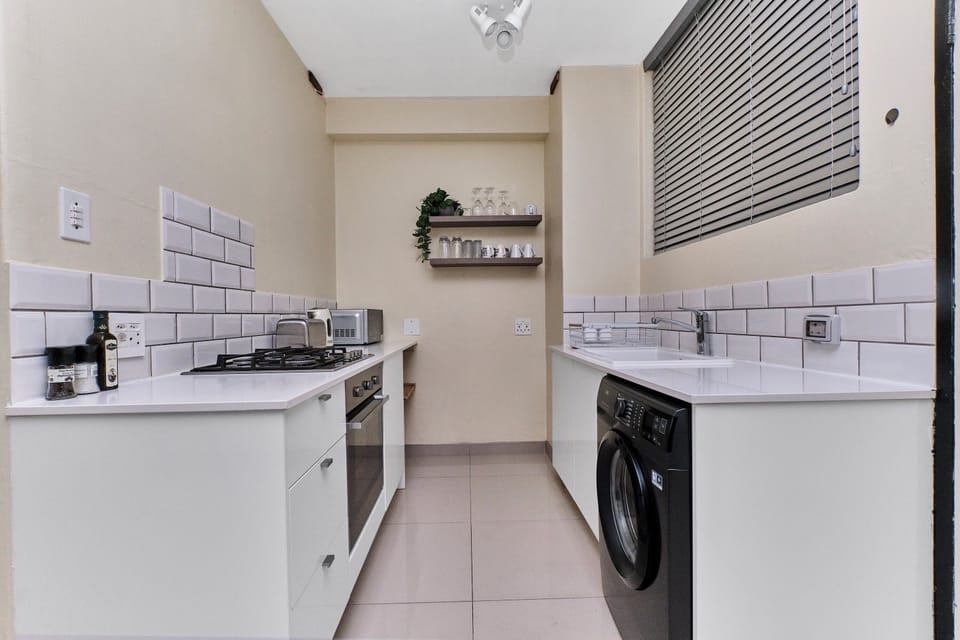 Apartment, Non Smoking | Private kitchen