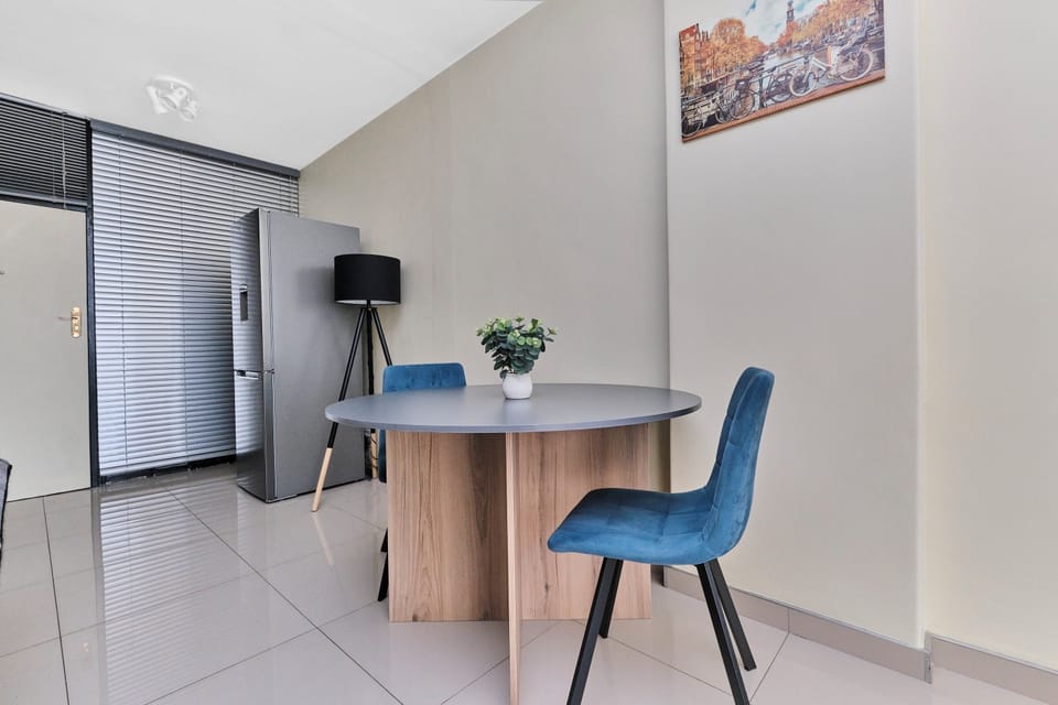 Apartment, Non Smoking | Dining