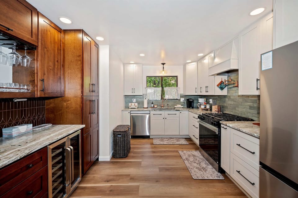 Cabin, Multiple Beds, Mountain View (Natures Peak) | Private kitchen