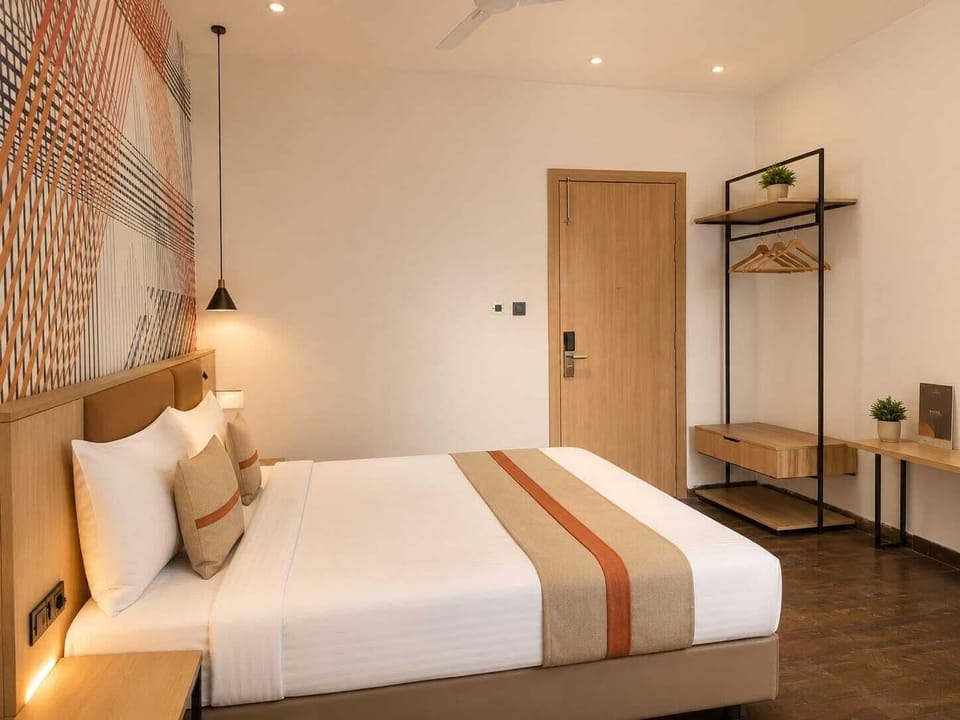 Deluxe Double Room | Hypo-allergenic bedding available, WiFi (free)