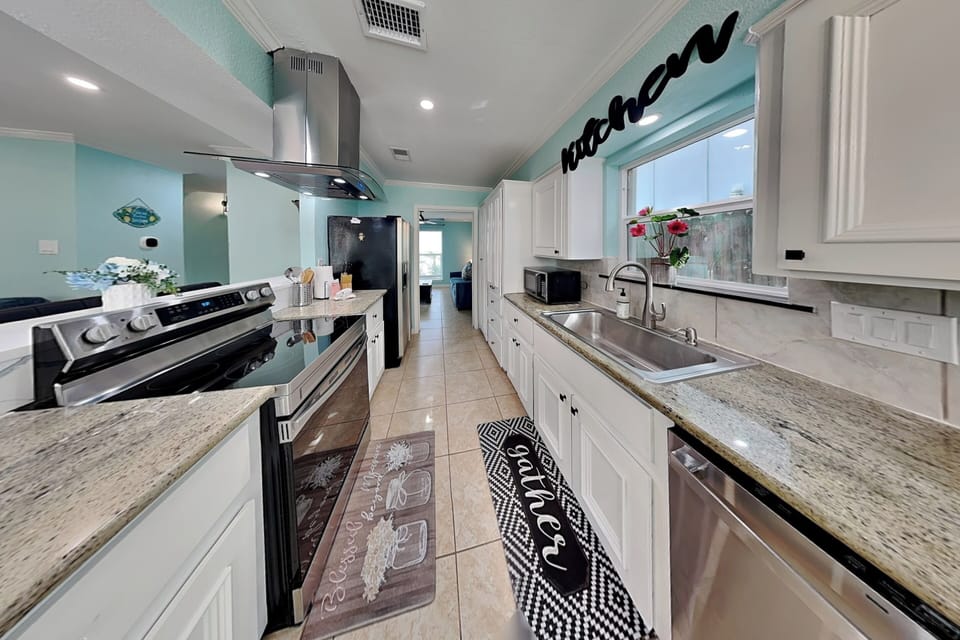 House (3 Bedrooms) | Property amenity