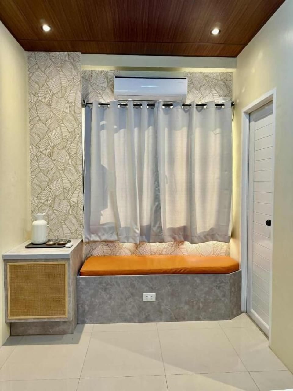 Classic Double Room, Private Bathroom | Interior
