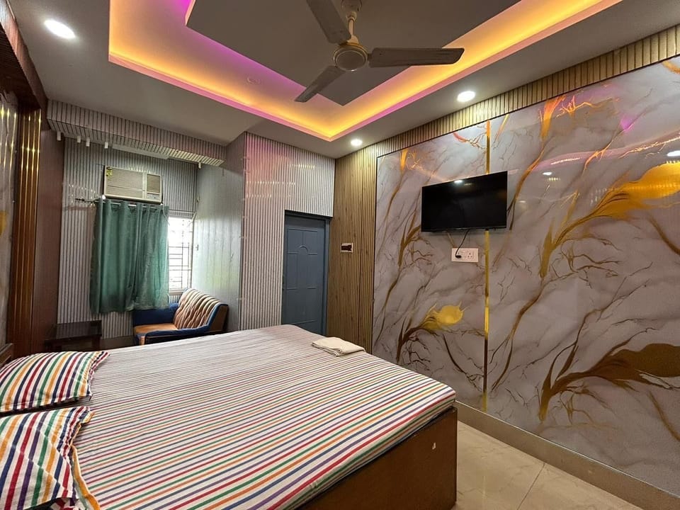 Family Room, City View | Bed sheets