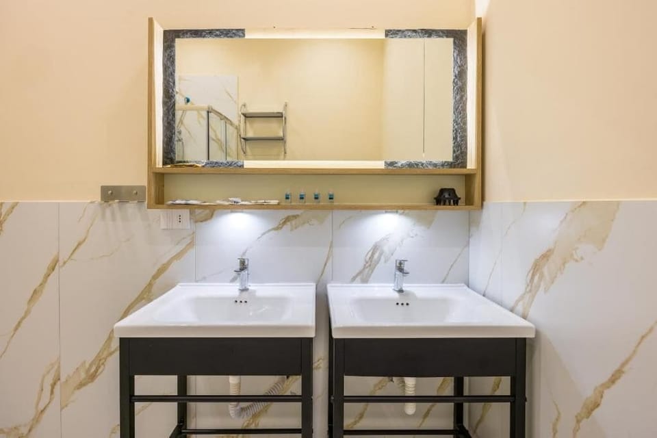 Standard Double or Twin Room | Bathroom | Bathtub, hair dryer, towels, soap