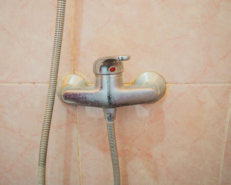 Towels, soap, shampoo, toilet paper
