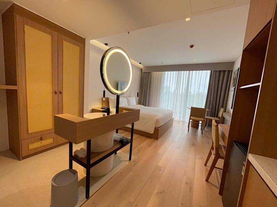 Standard Studio, Garden View | Desk, laptop workspace, WiFi (free)