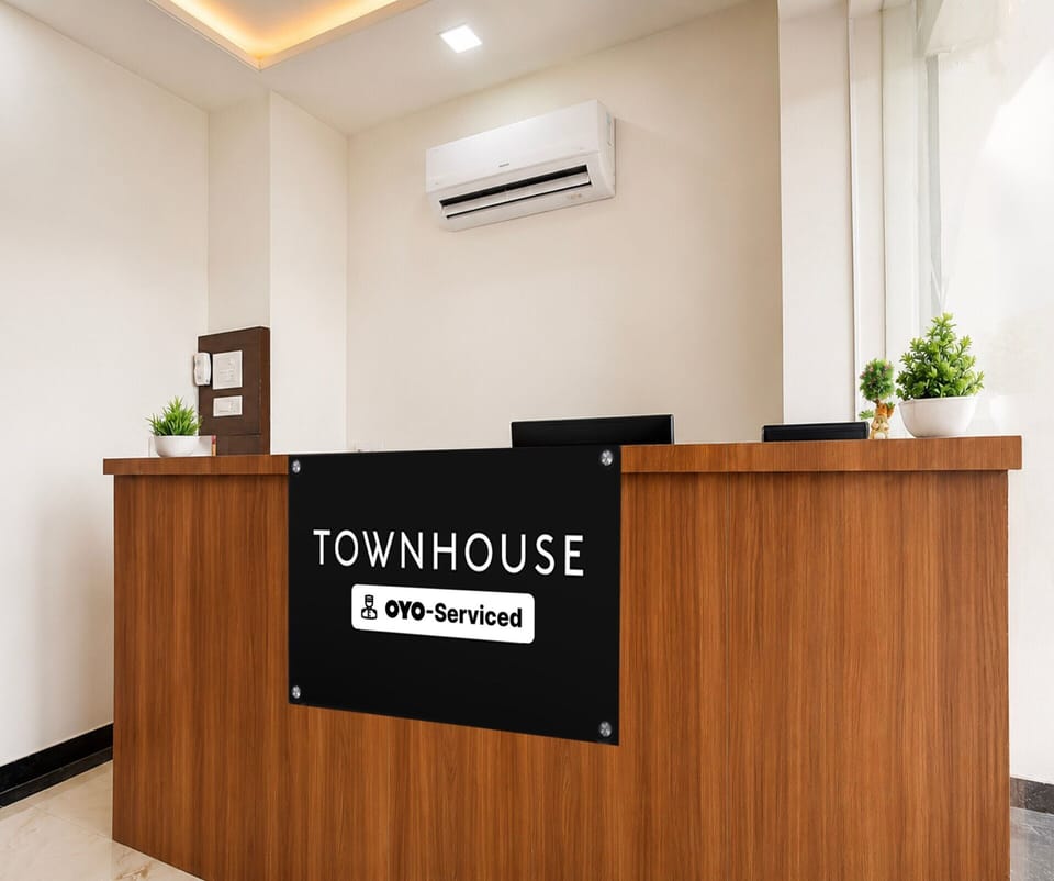 House | Reception