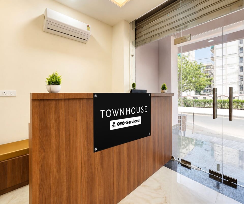 House | Reception