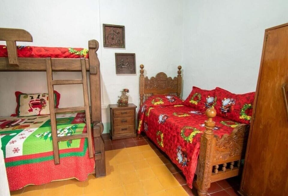 Family Room, Mobility Accessible, Non Smoking | WiFi (free), bed sheets