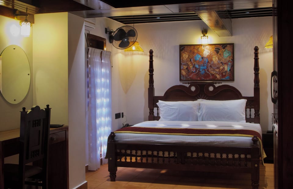 Deluxe Double Room | Iron/ironing board, WiFi (free)