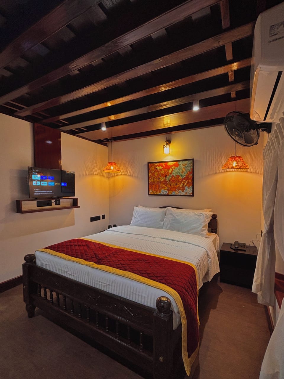 Deluxe Double Room | Iron/ironing board, WiFi (free)