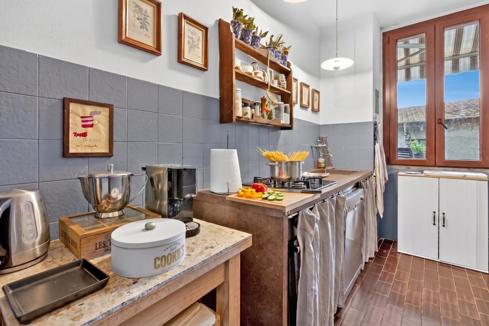 Standard House, 2 Bedrooms (The Place to Be, Outdoor dining) | Private kitchen
