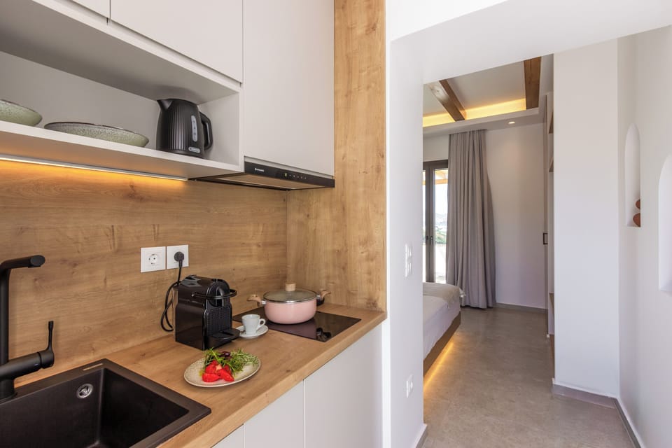 Apartment, Private Bathroom, Sea View | Interior