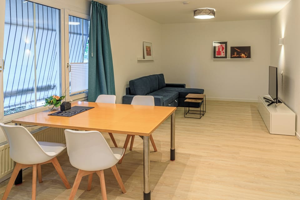 Deluxe Apartment | Dining