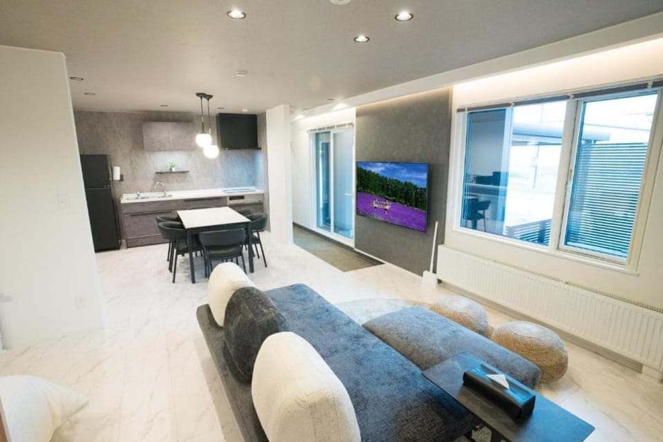 Villa | Iron/ironing board, WiFi (free)