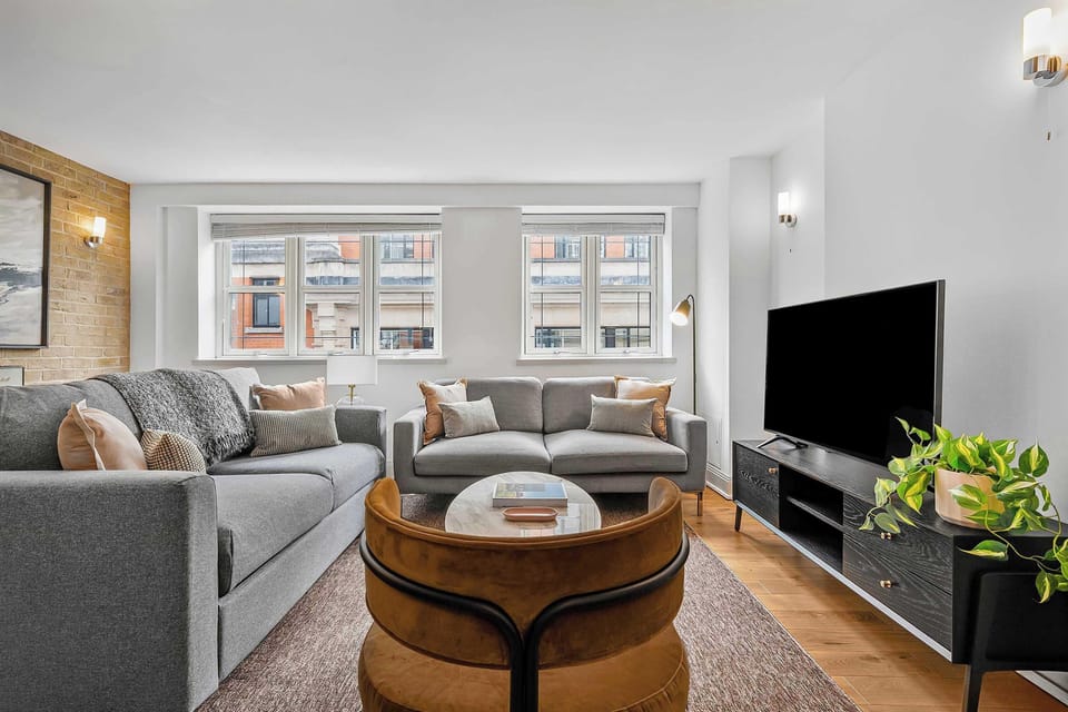 Apartment, 1 Double Bed with Sofa bed, Kitchen, City View (Bateman St 14, 3) | Living area